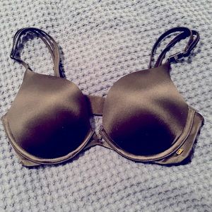 Brand New Never Worn 32C Victoria’s Secret Very Sexy Push Up Bra